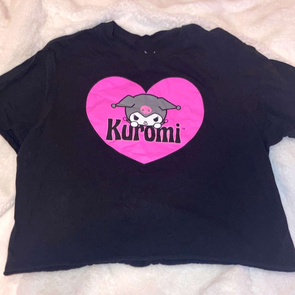 SANRIO KUROMI graphic cropped Tee